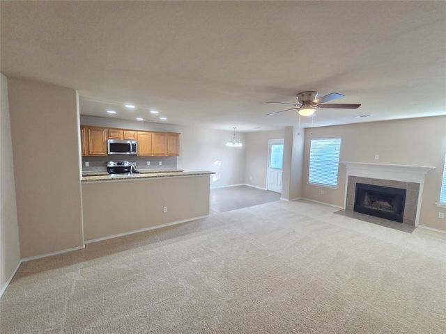 8304 Mossberg Drive, Arlington, TX 76002