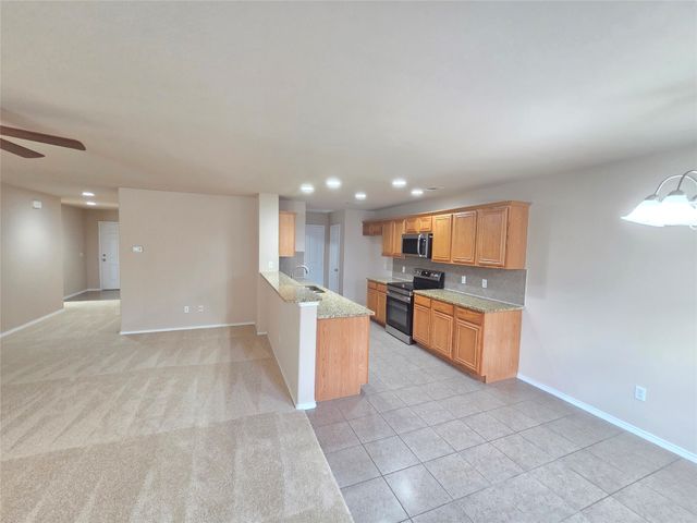 8304 Mossberg Drive, Arlington, TX 76002