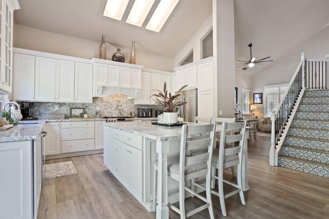 4054 Pine Lake Cir, Stockton, CA 95219