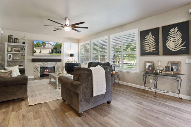 4054 Pine Lake Cir, Stockton, CA 95219