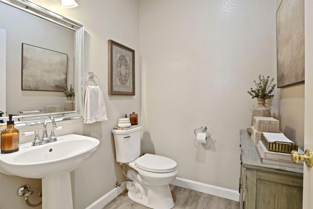 4054 Pine Lake Cir, Stockton, CA 95219