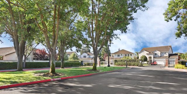 4054 Pine Lake Cir, Stockton, CA 95219