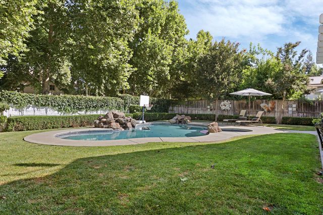 4054 Pine Lake Cir, Stockton, CA 95219