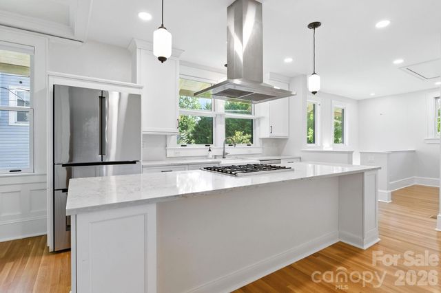 38 Austin Avenue, Asheville, NC 28801