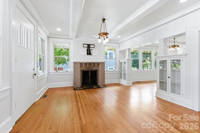 38 Austin Avenue, Asheville, NC 28801
