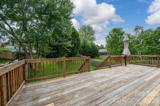 38 Austin Avenue, Asheville, NC 28801