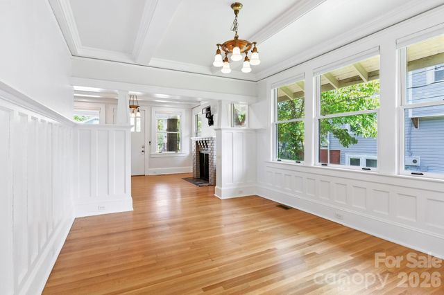38 Austin Avenue, Asheville, NC 28801