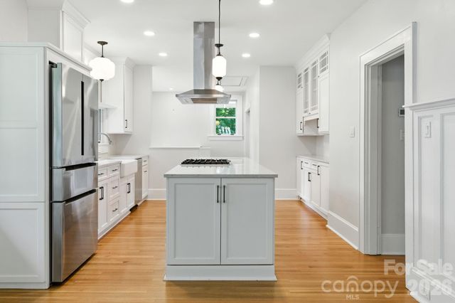 38 Austin Avenue, Asheville, NC 28801