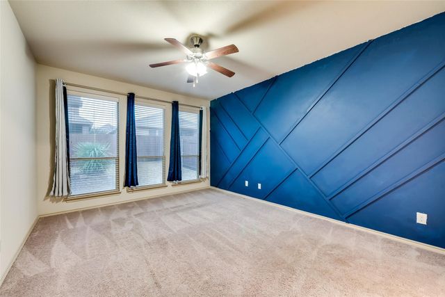 15825 Carlton Oaks Drive, Fort Worth, TX 76177