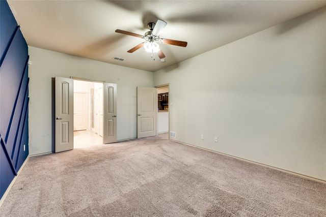 15825 Carlton Oaks Drive, Fort Worth, TX 76177