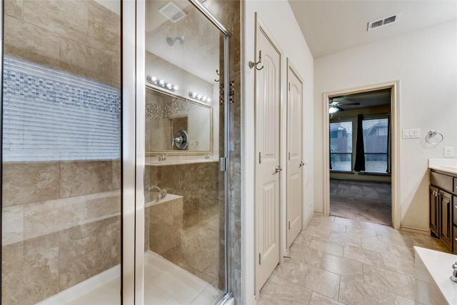 15825 Carlton Oaks Drive, Fort Worth, TX 76177