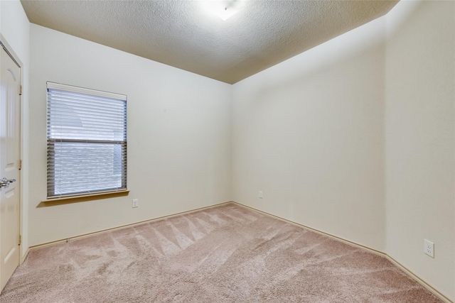 15825 Carlton Oaks Drive, Fort Worth, TX 76177