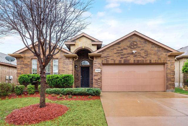 15825 Carlton Oaks Drive, Fort Worth, TX 76177