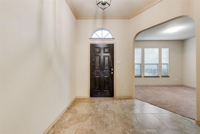 15825 Carlton Oaks Drive, Fort Worth, TX 76177
