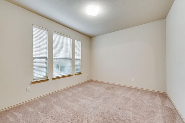 15825 Carlton Oaks Drive, Fort Worth, TX 76177