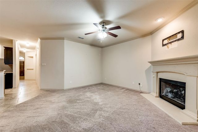 15825 Carlton Oaks Drive, Fort Worth, TX 76177