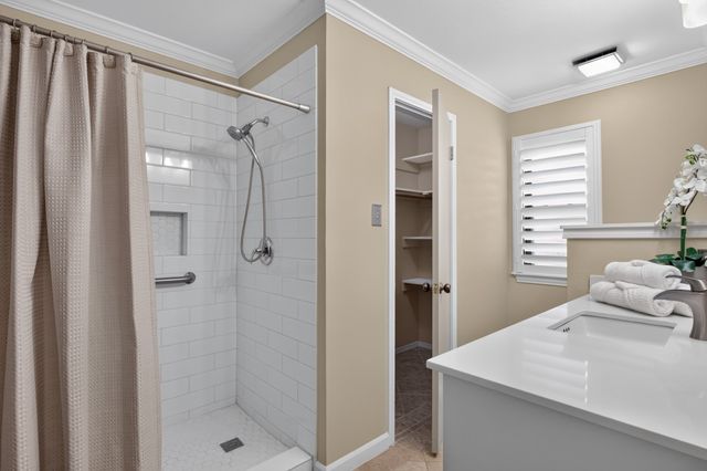1750 Sterling Lane, Lewisville, TX 75067
