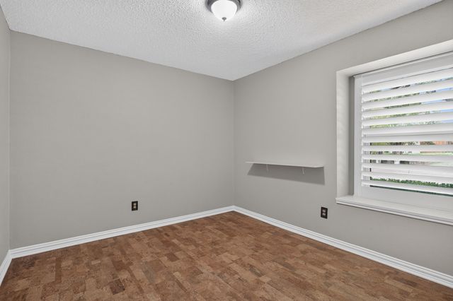 1750 Sterling Lane, Lewisville, TX 75067