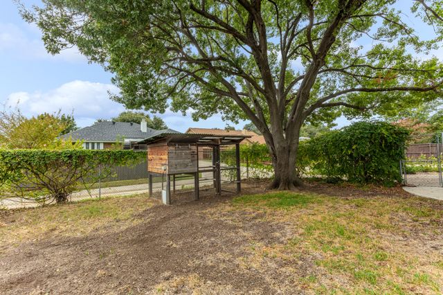 1750 Sterling Lane, Lewisville, TX 75067