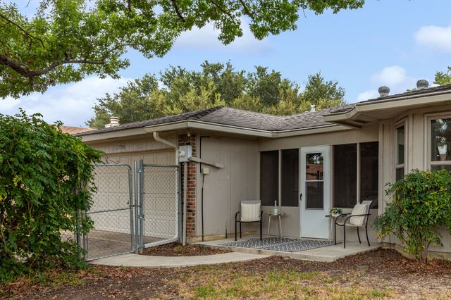 1750 Sterling Lane, Lewisville, TX 75067
