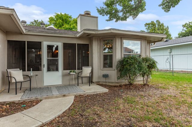 1750 Sterling Lane, Lewisville, TX 75067
