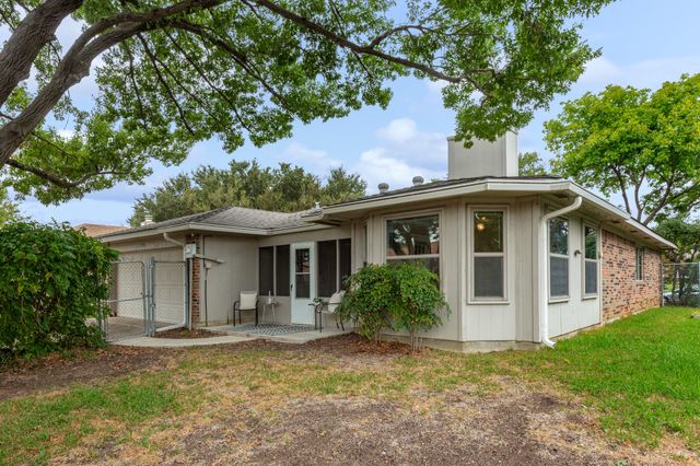 1750 Sterling Lane, Lewisville, TX 75067