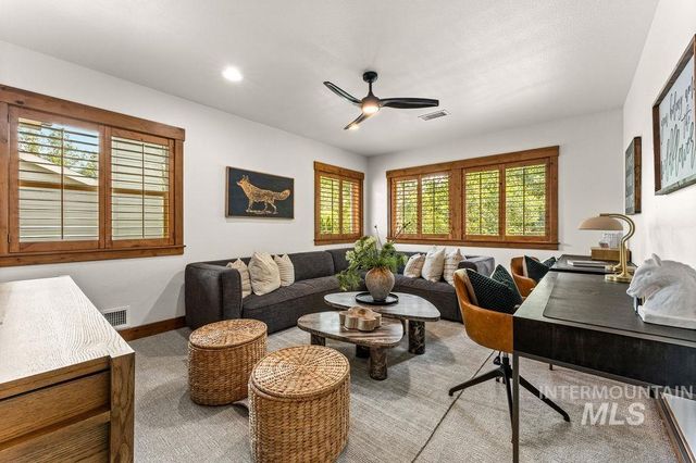 3057 E Nature Dr, Boise, ID 83706
