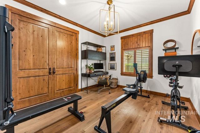 3057 E Nature Dr, Boise, ID 83706