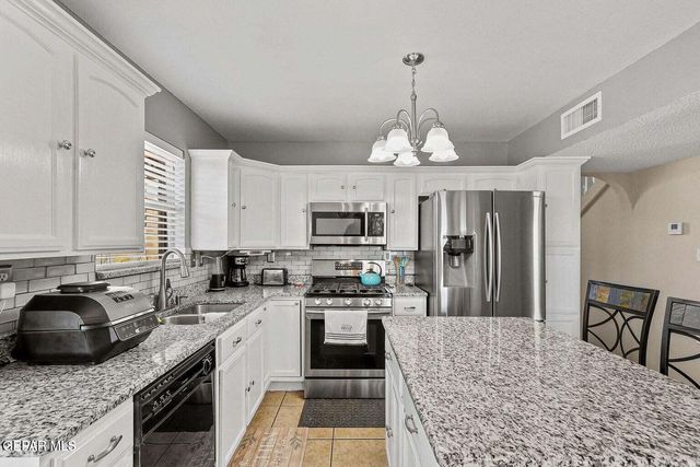 12232 Tierra Rosa Way, El Paso, TX 79938