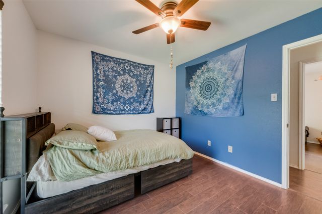 300 Valley Forge Lane, Arlington, TX 76002