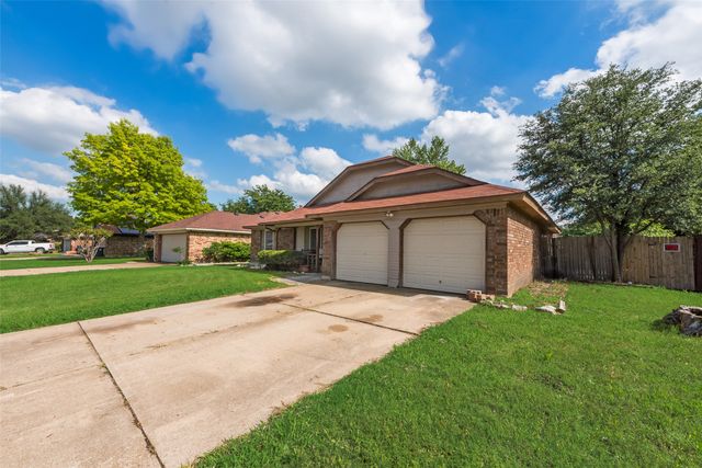 300 Valley Forge Lane, Arlington, TX 76002