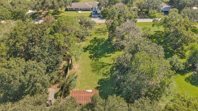 901 Elizabeth Avenue, Rosenberg, TX 77471