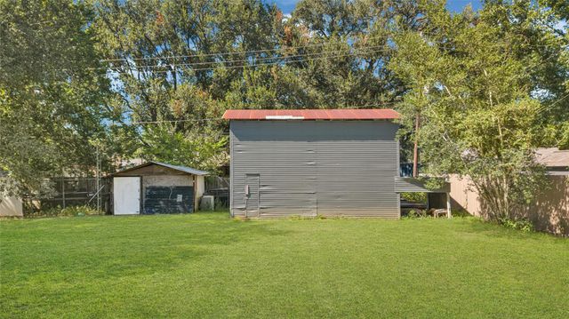 901 Elizabeth Avenue, Rosenberg, TX 77471