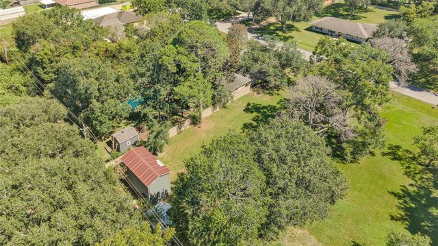 901 Elizabeth Avenue, Rosenberg, TX 77471