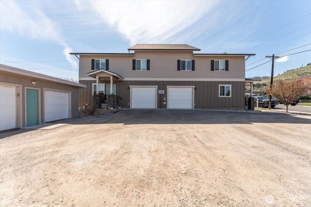 1327 S Miller Street, Wenatchee, WA 98801