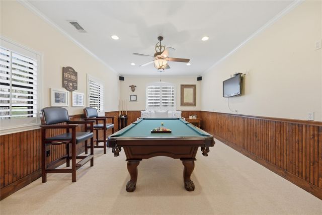 111 Oakmont Drive, New Ulm, TX 78950