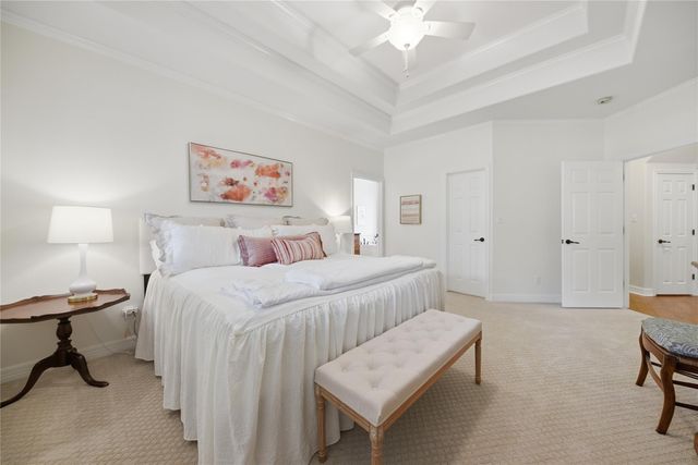 111 Oakmont Drive, New Ulm, TX 78950