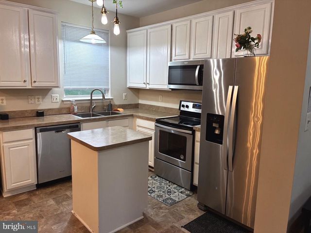 147 BRUAW DR, York, PA 17406