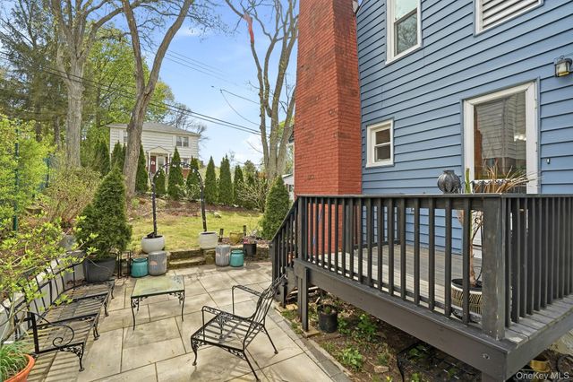 87 Lakeview Avenue, Hartsdale, NY 10530