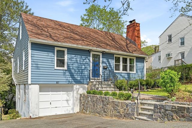 87 Lakeview Avenue, Hartsdale, NY 10530