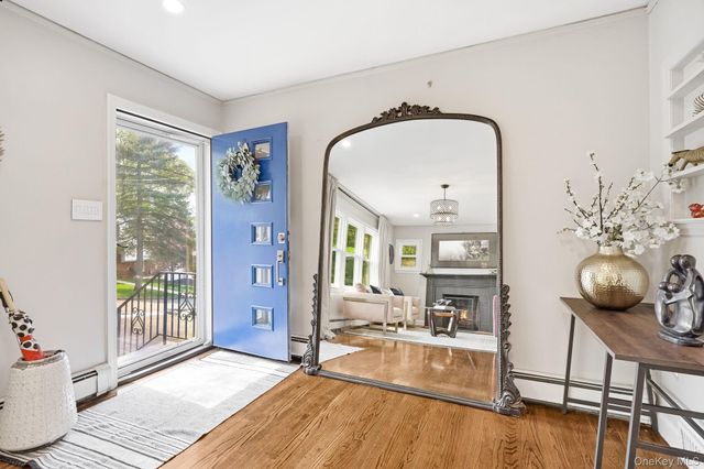 87 Lakeview Avenue, Hartsdale, NY 10530
