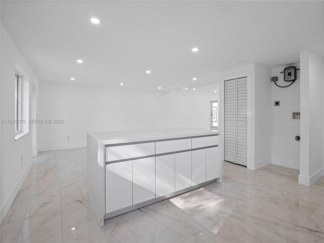 540 Harem Ave, Opa-locka, FL 33054