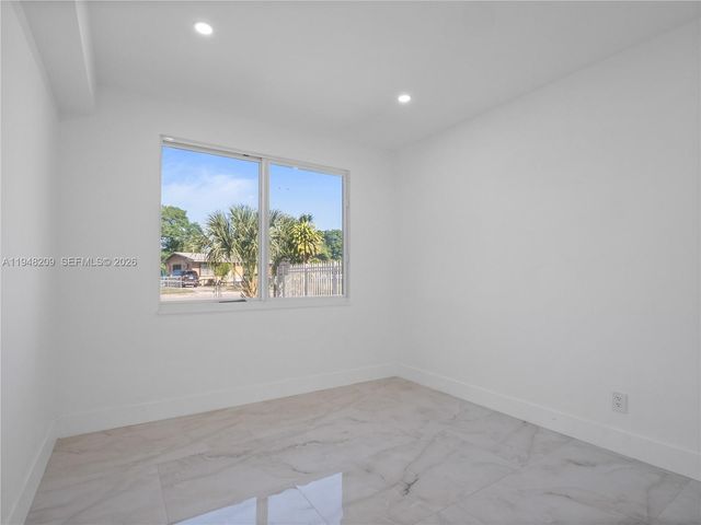 540 Harem Ave, Opa-locka, FL 33054