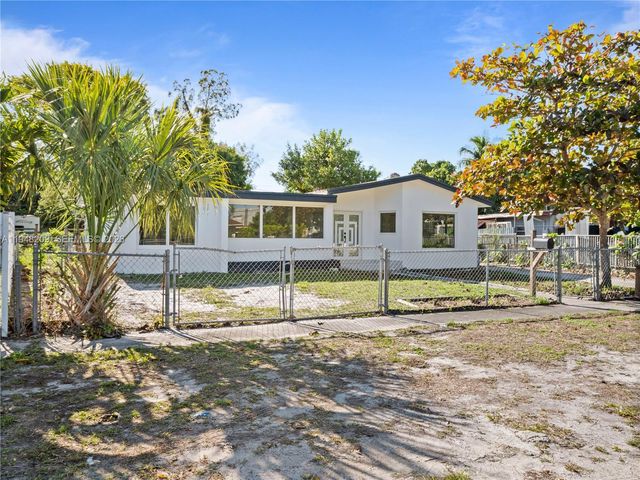 540 Harem Ave, Opa-locka, FL 33054