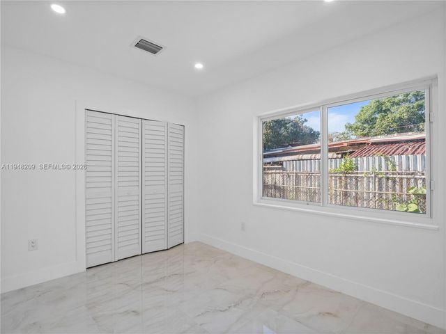 540 Harem Ave, Opa-locka, FL 33054