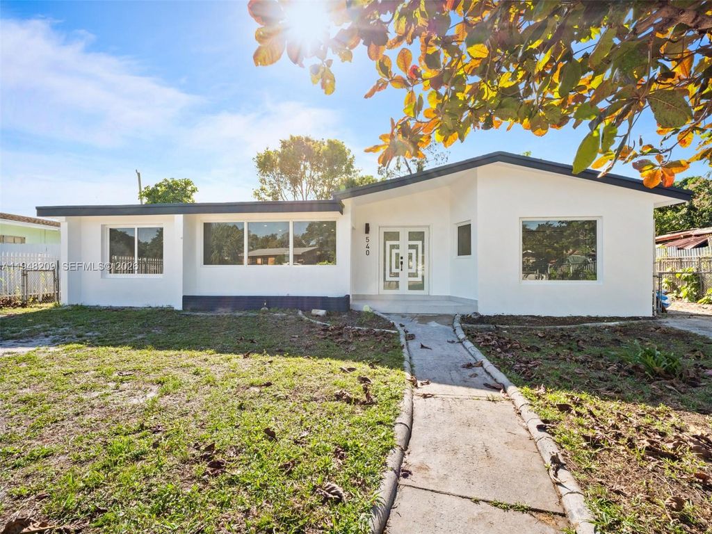 540 Harem Ave, Opa-locka, FL 33054