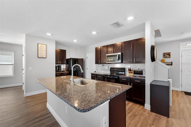 11176 LELAND GROVES DRIVE, Riverview, FL 33579