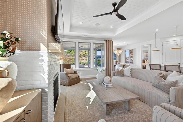 5375 Miravista Way, Hoschton, GA 30548