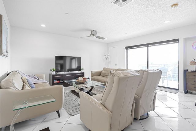 2780 N RIVERSIDE DRIVE 502, Tampa, FL 33602