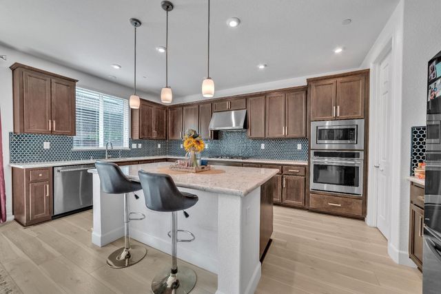 3534 Quartz Mill Ct, Folsom, CA 95630